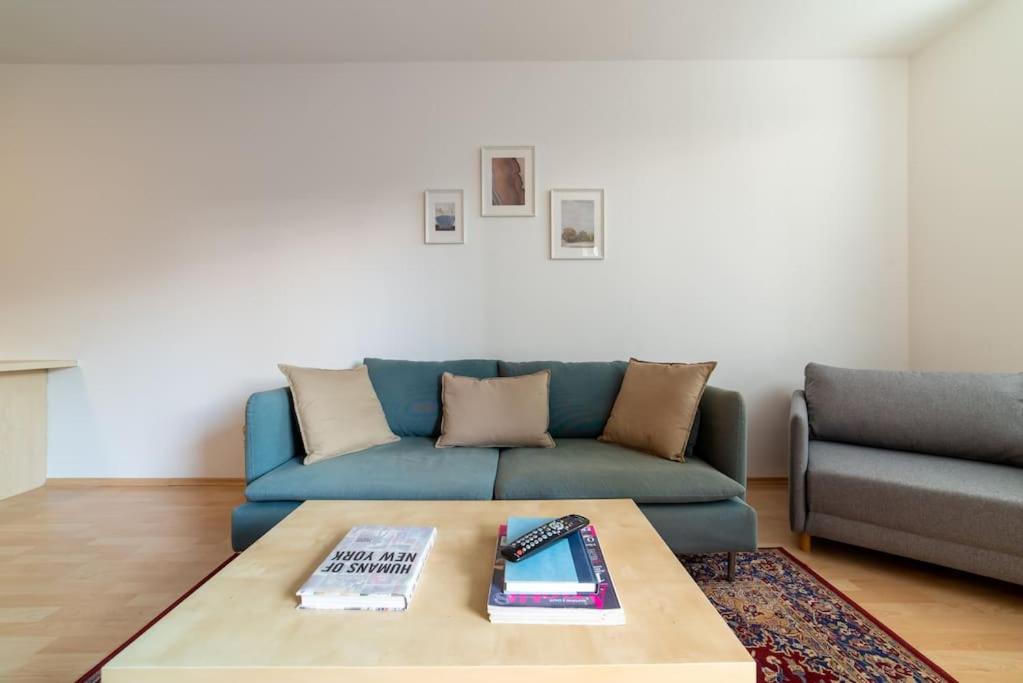 Grape Apartment Bratislava Luaran gambar
