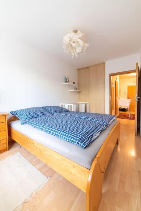 Grape Apartment Bratislava Luaran gambar